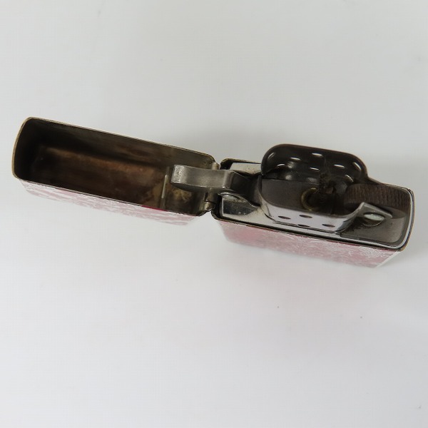 実際に弊社で買取させて頂いたZIPPO/ジッポー Paul Smith/ポールスミス COLLECTION 花柄 ピンク×シルバー 2001年製の画像 4枚目