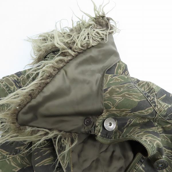 実際に弊社で買取させて頂いたHysterics/ヒステリックス ヒステリックグラマー タイガーカモ ミリタリージャケット 3AJ-2870/Fの画像 6枚目