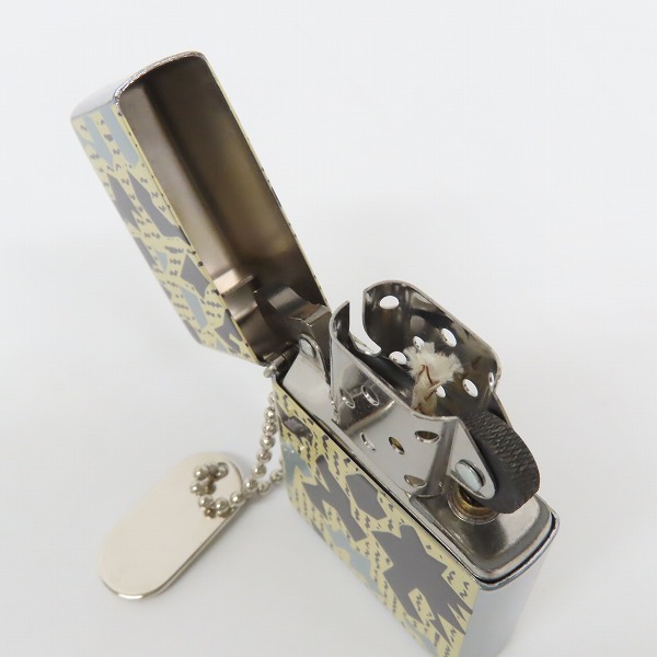 実際に弊社で買取させて頂いたZIPPO/ジッポー ブルガリア カモフラージュ GROUND ZERO 02年製の画像 4枚目