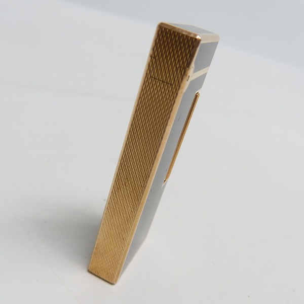 実際に弊社で買取させて頂いたdunhill/ダンヒル サイドローラーガスライター ブラック × ゴールド 箔散らしデザインの画像 4枚目