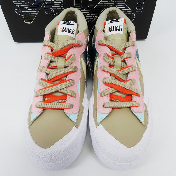 実際に弊社で買取させて頂いた【未使用】カウズ×サカイ×ナイキ BLAZER LOW REED/ブレーザーロー リード DM7901-200/27.5 