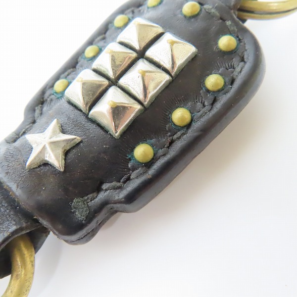 実際に弊社で買取させて頂いたCALEE/キャリー SQUARE LEATHER KEY RING/スクエア レザー スタッズ キーリング/キーホルダーの画像 3枚目