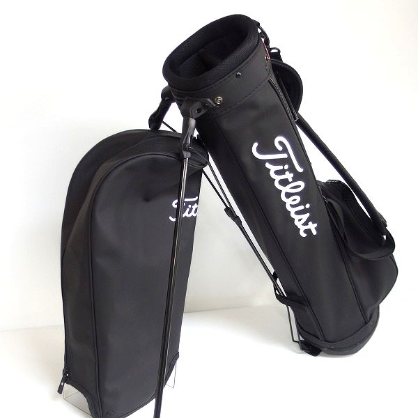 実際に弊社で買取させて頂いたTitleist/タイトリスト TB22SXCEHK コアエッセンシャル 7型 2分割ハーフスタンドバッグ/キャディバッグ ブラックの画像 1枚目
