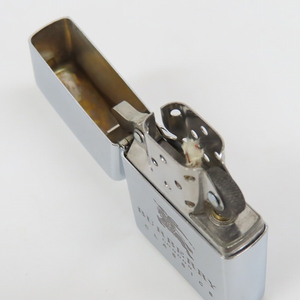 実際に弊社で買取させて頂いたZIPPO/ジッポー BURBERRYバーバリー 限定シリアルNo入り/99年製の画像 4枚目