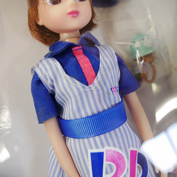 実際に弊社で買取させて頂いた【未開封】タカラトミー 株主優待 2011年 セット トミカ/チョロQ/リカちゃん 非売品の画像 3枚目