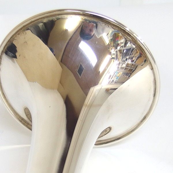 実際に弊社で買取させて頂いた★【難有り】YAMAHA/ヤマハ Xenoシリーズ YTR-8335S/YTR8335S トランペット 銀メッキ仕上げ ハードケース付の画像 3枚目