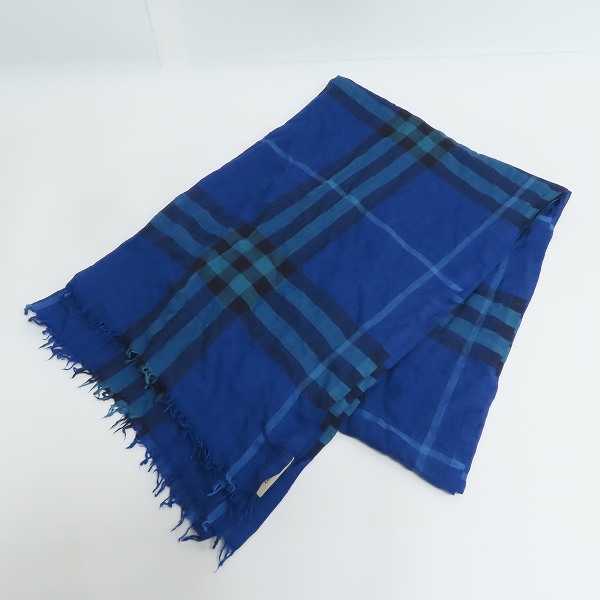 実際に弊社で買取させて頂いたBURBERRY/バーバリー  チェック柄ストール ブルー系