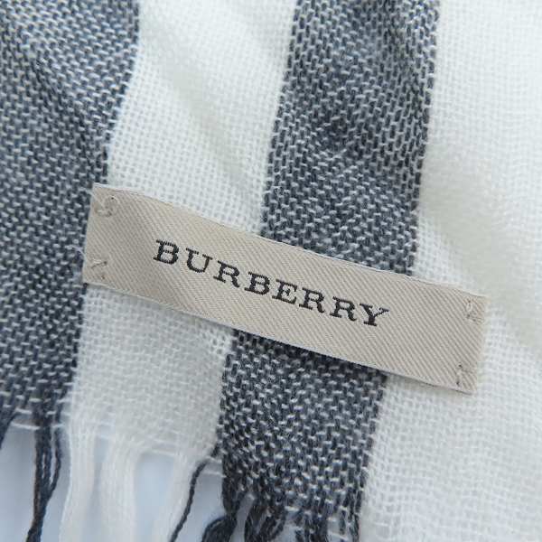 実際に弊社で買取させて頂いたBURBERRY/バーバリー  チェック柄ストール ホワイト系の画像 1枚目