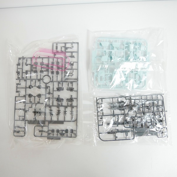 実際に弊社で買取させて頂いた【未組立】バンダイ HG 1/144 ジム・カスタム/ザクⅡ F2型 連邦軍仕様/2点セット/ガンプラ/ガンダム/0083の画像 2枚目