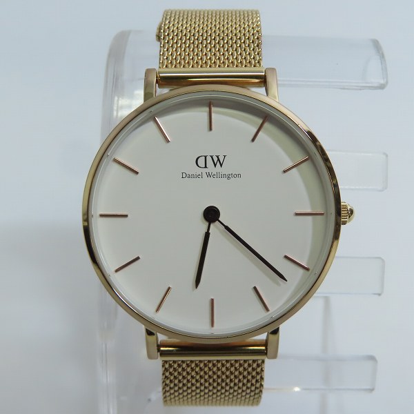 実際に弊社で買取させて頂いたDanielWellington/ダニエルウェリントン classic レディース 腕時計 B32R18 替えベルト付き