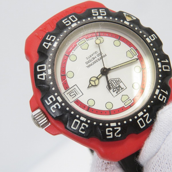 実際に弊社で買取させて頂いたTAGHeuer/タグホイヤー フォーミュラ1 クォーツ 腕時計 385.513【動作未確認】の画像 5枚目