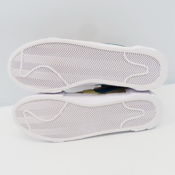 実際に弊社で買取させて頂いた【未使用】NIKE×SACAI×KAWS/ナイキ×サカイ×カウズ BLAZER LOW REED/ブレーザーロー リード DM7901-200/28.5の画像 2枚目