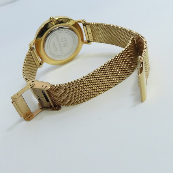 実際に弊社で買取させて頂いたDanielWellington/ダニエルウェリントン classic レディース 腕時計 B32R18 替えベルト付きの画像 3枚目