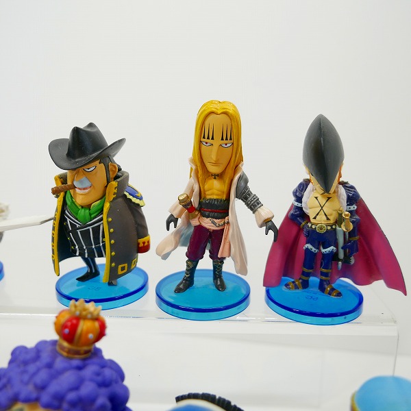 実際に弊社で買取させて頂いた【おまとめ】バンプレスト ONEPIECE/ワンピース WCF/ワールドコレクタブルフィギュア ドフラミンゴ/ジンベエ/海軍三大将 等の画像 5枚目
