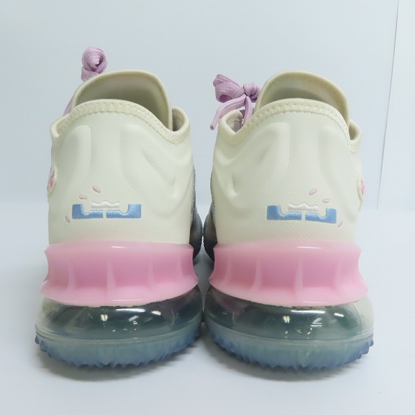 実際に弊社で買取させて頂いたatmos×NIKE/アトモス×ナイキ LEBRON 18 LOW SAKURA スニーカー CV7562-101/25の画像 1枚目