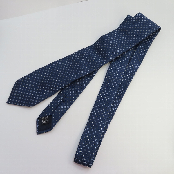 実際に弊社で買取させて頂いたBURBERY/バーバリー BARNEYS NEWYORK/バーニーズニューヨーク 他 ネクタイ 4点セットの画像 3枚目