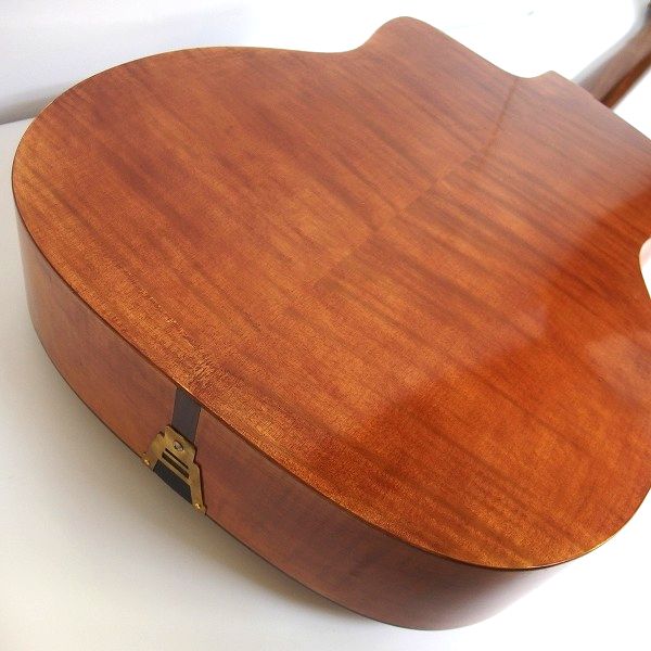 実際に弊社で買取させて頂いた★DEL ALMA Signature Selmer Style シングルカッタウェイ アコースティックギター/アコギ 2022年製 ギグケース付の画像 7枚目