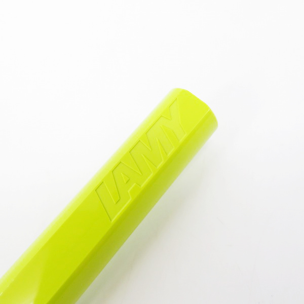 実際に弊社で買取させて頂いたLamy / ラミー safari サファリ スペシャルエディション 2008 ボールペン 万年筆 2本セットの画像 4枚目