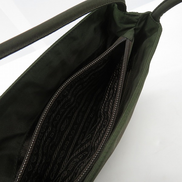 実際に弊社で買取させて頂いたPRADA/プラダ 三角ロゴプレート ハンドバッグ 2点セットの画像 2枚目