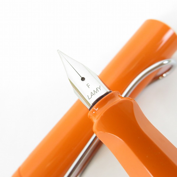 実際に弊社で買取させて頂いたLAMY/ラミー safari サファリ 万年筆 ボールペン オレンジ 2点セットの画像 1枚目