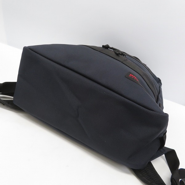 実際に弊社で買取させて頂いた【未使用】BRIEFING/ブリーフィング SQ PACK SL/スクウェアバックパック/リュックサック ネイビー BRA221P01の画像 2枚目