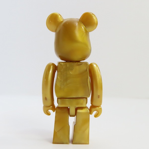 実際に弊社で買取させて頂いた【未開封含む】メディコムトイ ベアブリック/キューブリック HAPPY NEW YEAR 2003/ディズニー 100周年 2点セットの画像 2枚目