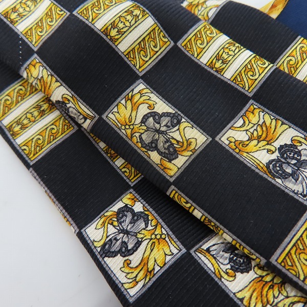 実際に弊社で買取させて頂いたジャンニヴェルサーチ/クリスチャンディオール/エルメネジルドゼニア ネクタイ 3点セットの画像 7枚目