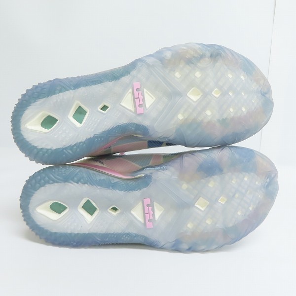 実際に弊社で買取させて頂いたatmos×NIKE/アトモス×ナイキ LEBRON 18 LOW SAKURA スニーカー CV7562-101/25の画像 2枚目