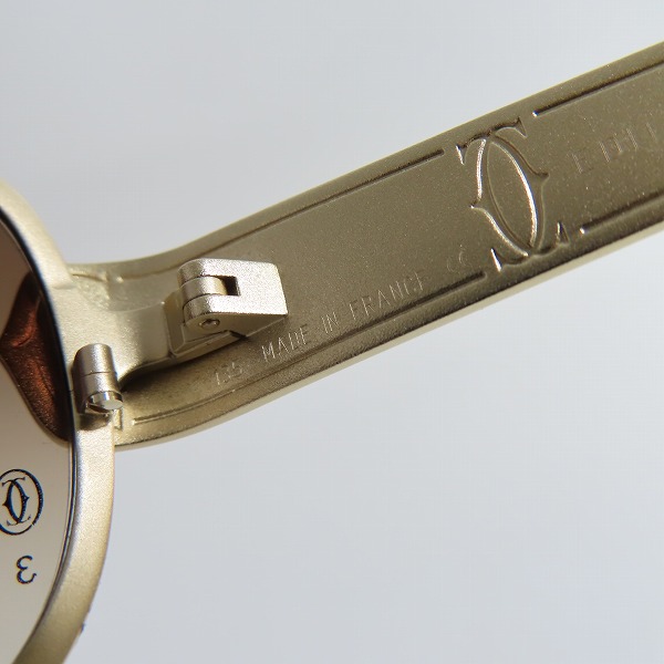 実際に弊社で買取させて頂いたCartier/カルティエ サングラス ゴールド×型押しの画像 6枚目