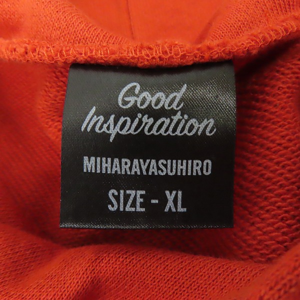実際に弊社で買取させて頂いた MIHARA YASUHIRO×GU/ミハラヤスヒロ ビッグスウェットプルパーカ オレンジ/XLの画像 2枚目