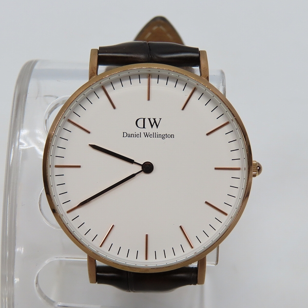 実際に弊社で買取させて頂いたDanielWellington/ダニエルウェリントン CLASSIC B36R4/クラシック アナログ 腕時計 0510DW 替えベルト付き【動作未確認】