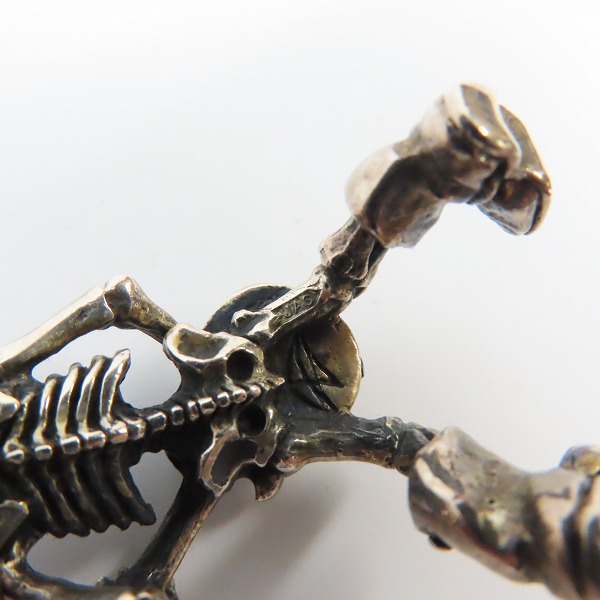 実際に弊社で買取させて頂いたCRAZY PIG/クレイジーピッグ ティルデス ギタースカル ペンダントトップの画像 6枚目