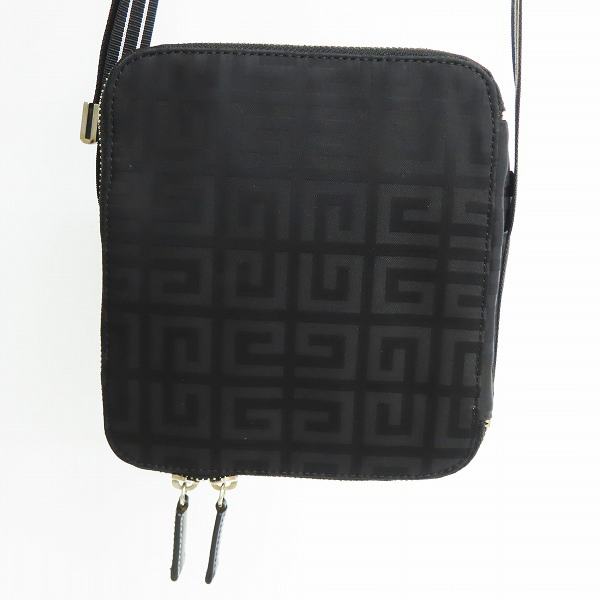 実際に弊社で買取させて頂いたGIVENCHY/ジバンシィ ロゴ総柄 ミニショルダーバッグの画像 1枚目
