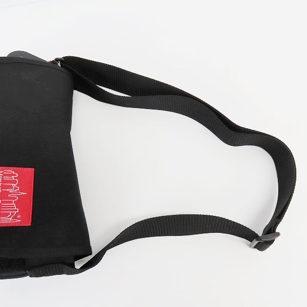 実際に弊社で買取させて頂いた(1)【未使用】Manhattan Portage/マンハッタンポーテージ ショルダーバッグ メンズ レディース ブラック MP1605の画像 4枚目