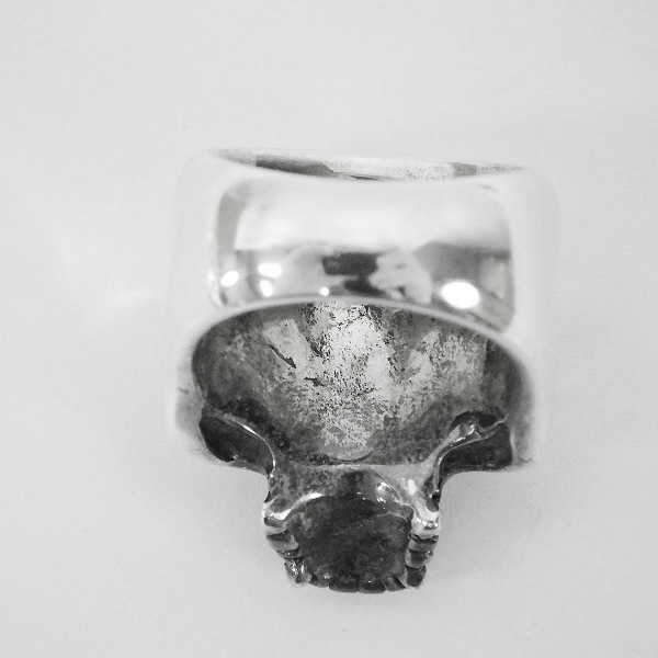 実際に弊社で買取させて頂いたCRAZY PIG/クレイジーピッグ ラージエビルスカルリング/17.5号の画像 3枚目