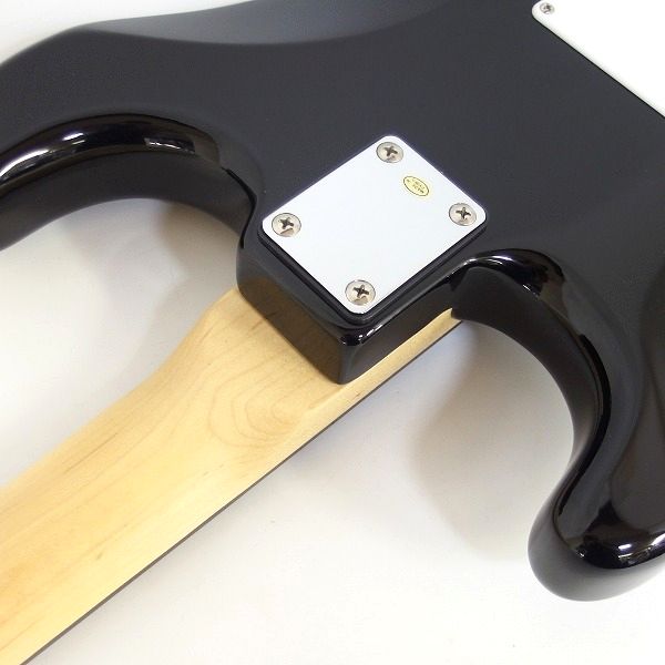 実際に弊社で買取させて頂いた★Bacchus/バッカス Universe Serie BST-1R BLK ストラトキャスターType エレキギター ソフトケース付の画像 8枚目