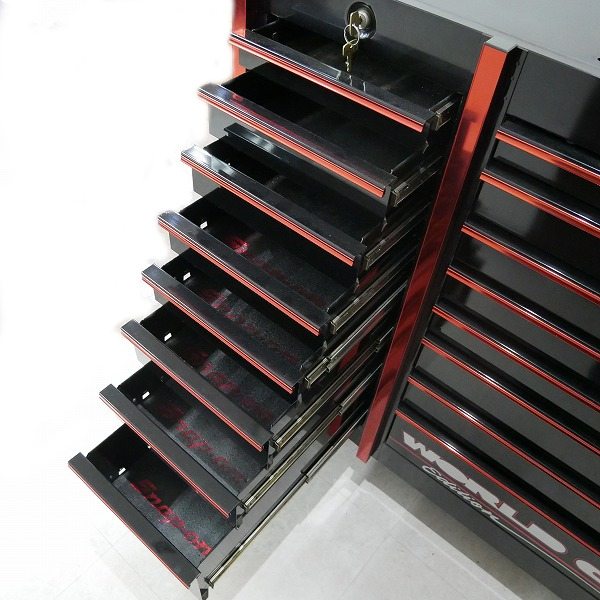 実際に弊社で買取させて頂いたSnap-on/スナップオン WORLD CLASS/ワールドクラス ワイドキャビネット/ツールキャビネット/ロールキャブ/工具箱 8段の画像 2枚目
