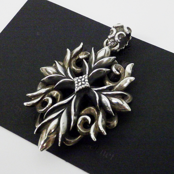 実際に弊社で買取させて頂いた【ギャラ付】Bloody Mary/ブラッディマリー Andromeda/アンドロメダ ペンダント