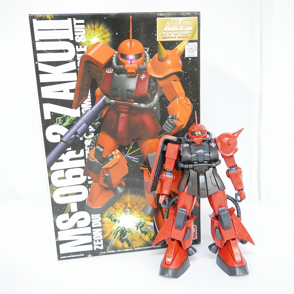 実際に弊社で買取させて頂いた【完成品/ジャンク】BANDAI/バンダイ MG 1/100 ザクII ジョニー・ライデン少佐機/ガンプラ/ガンダム