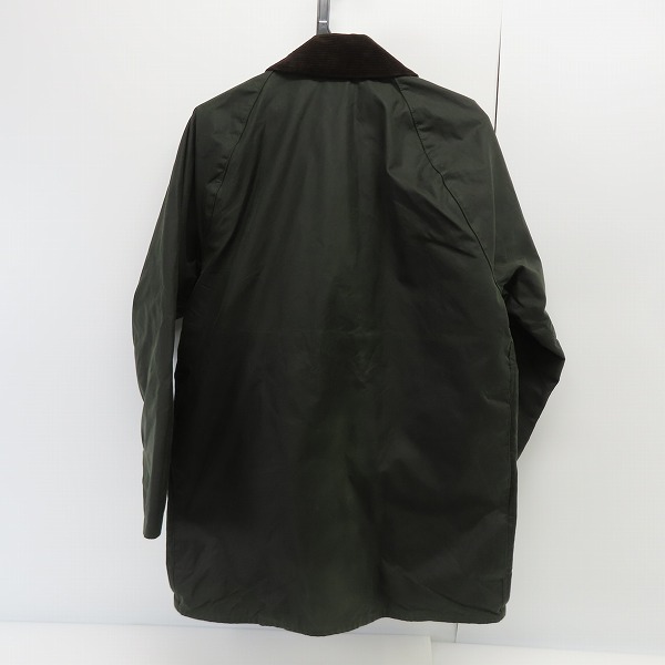 実際に弊社で買取させて頂いたBarbour/バブアー BEAUFORT ビューフォート ワックスドコットンジャケット 英国製 MWX0017SG9138/C38の画像 1枚目