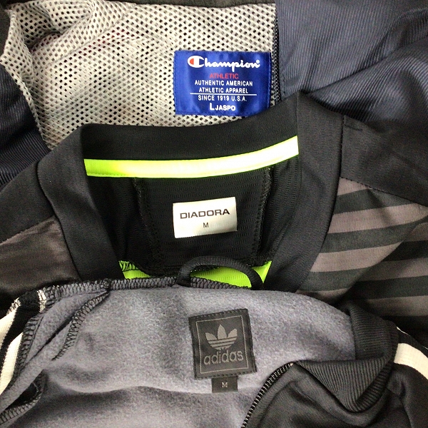 実際に弊社で買取させて頂いた【おまとめ品/未使用品含む】アディダス/ディアドラ/チャンピオン 等 ジャケット/ショートパンツ/シャツ/ソックス 他の画像 1枚目