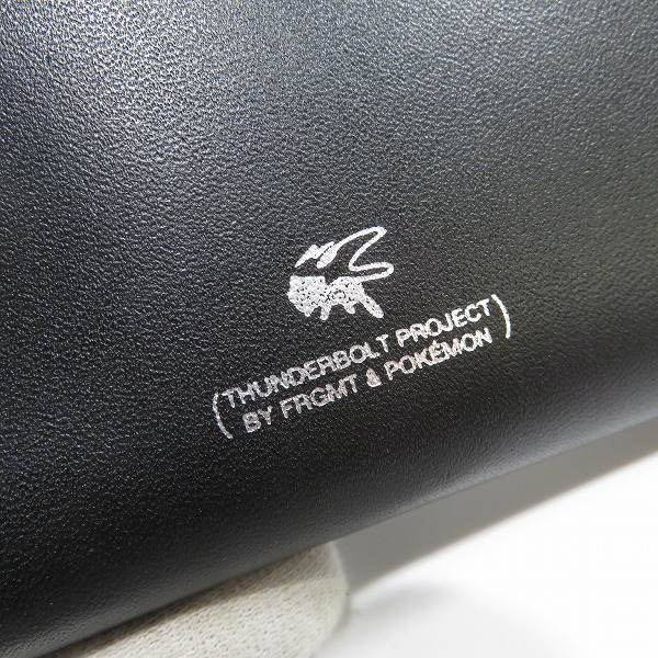 実際に弊社で買取させて頂いたFRAGMENT DESIGN/フラグメントデザイン×THUNDERBOLT PROJECT ラウンドファスナー二つ折り財布の画像 4枚目