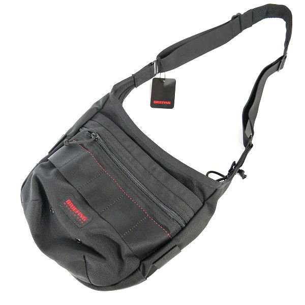 実際に弊社で買取させて頂いたBRIEFING/ブリーフィング DAY TRIPPER ショルダーバッグ BRF105219