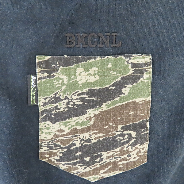実際に弊社で買取させて頂いたBackChannel/バックチャンネル カモフラポケット ロゴ刺繍 スウェット トレーナー/Lの画像 4枚目