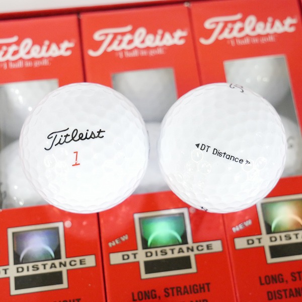 実際に弊社で買取させて頂いた【未使用】Titleist/タイトリスト DT DISTANCE ゴルフボール 1ダースの画像 1枚目