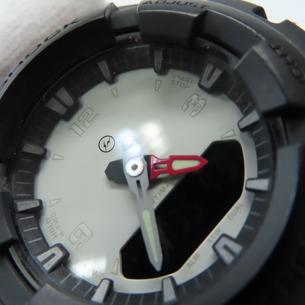 実際に弊社で買取させて頂いたG-SHOCK×FRAGMENT DESIGN/Gショック×フラグメントデザイン 別注 腕時計/G-100-1BJFの画像 6枚目