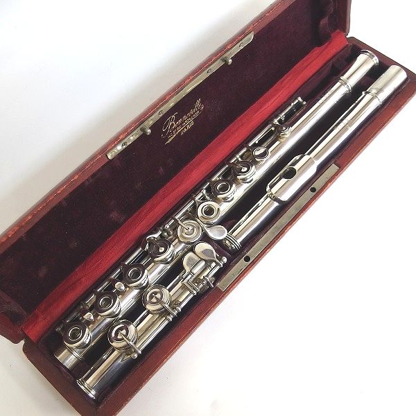 実際に弊社で買取させて頂いたBonneville/ボンヌヴィル フルート リングキー  S/N 2000番代 ハードケース付