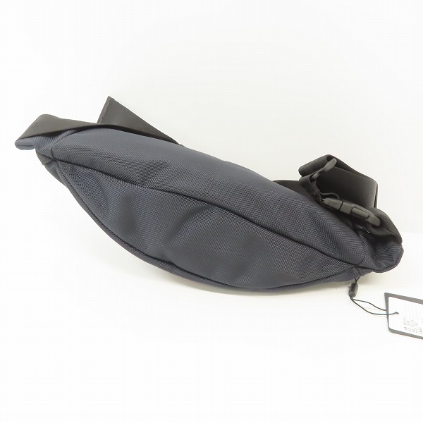 実際に弊社で買取させて頂いた(2)【未使用】BRIEFING/ブリーフィング TRIPOD トライポッド ボディバッグ BRF071219 DEEP SEAの画像 2枚目