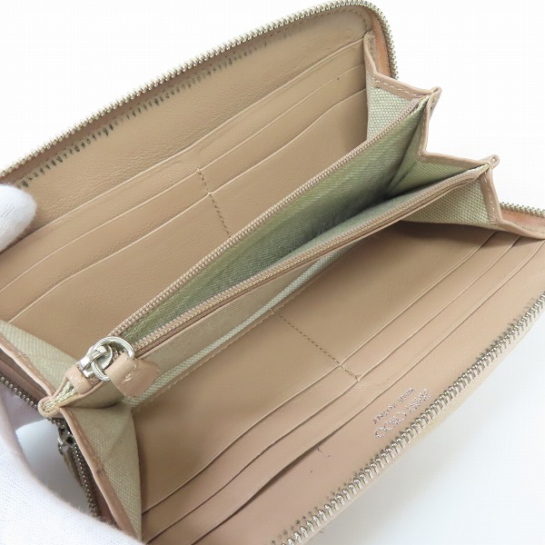 実際に弊社で買取させて頂いたJIMMY CHOO/ジミーチュウ スタースタッズ レザー ラウンドファスナー長財布の画像 3枚目