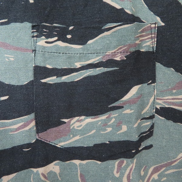 実際に弊社で買取させて頂いたTHE CRIMIE/クライミー 胸ポケット 半袖シャツ カモフラ/Lの画像 4枚目